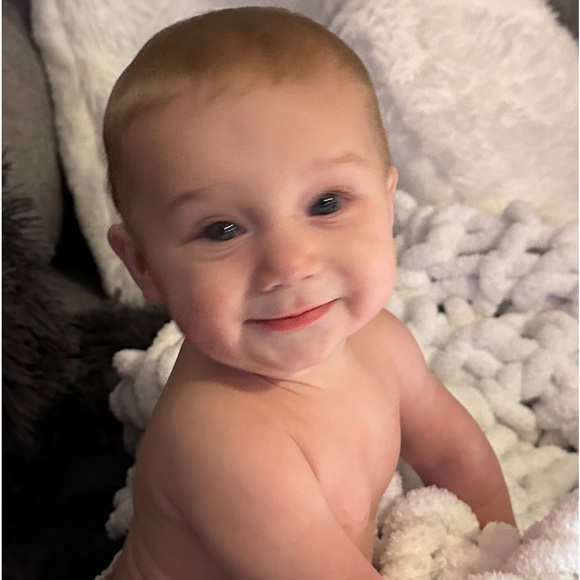 Meet your Posher, Erin - Picture 5 of 5